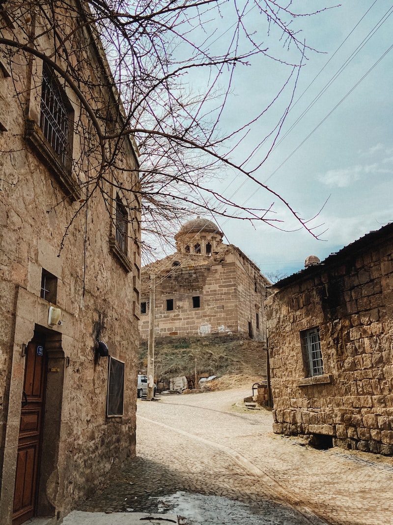 Söke'nin Tarihi ve Kültürel Zenginlikleri Turistlerin Gözdesi Söke'nin Tarihi ve Kültürel Zenginlikleri Turistlerin Gözdesi